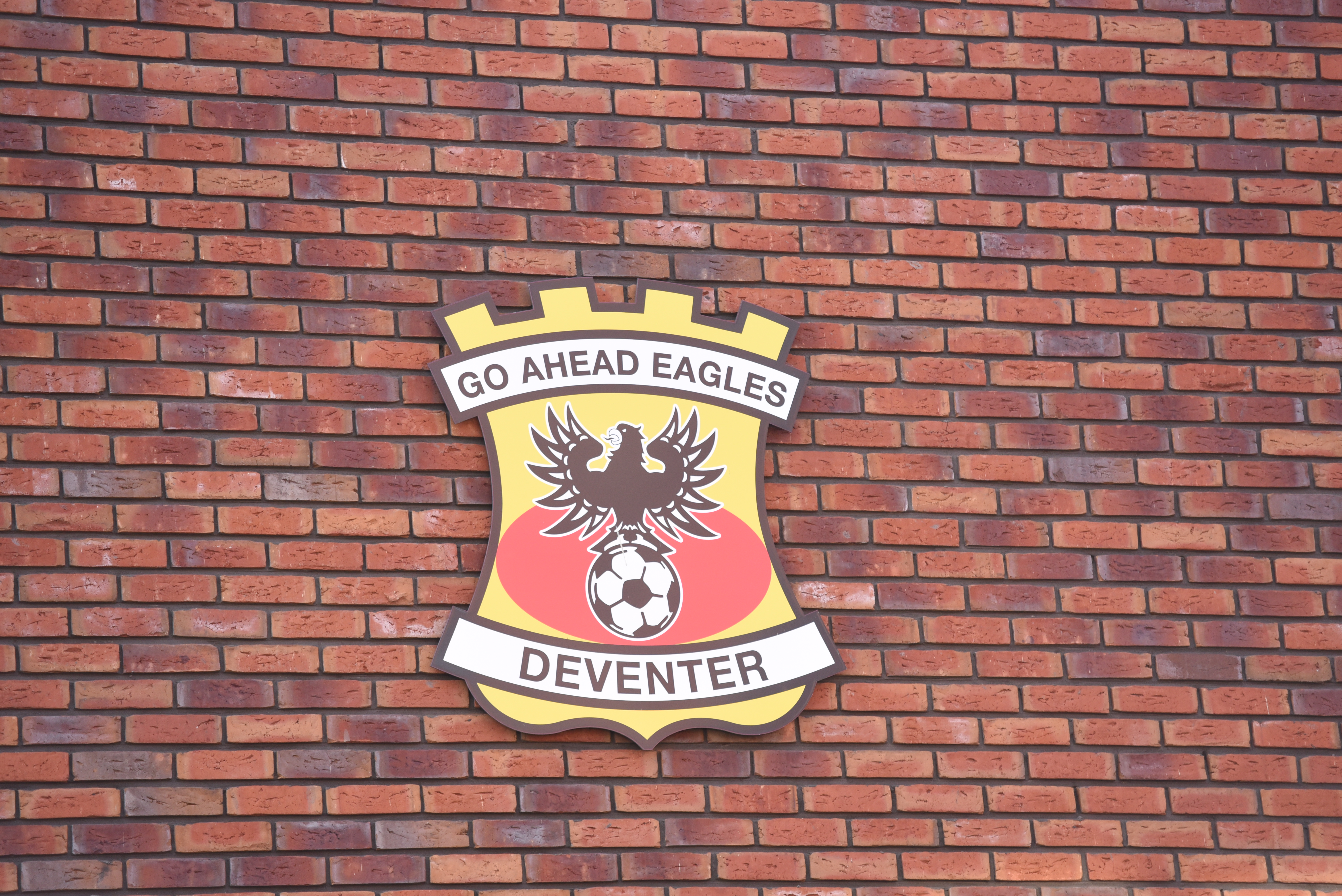 Geen Dean James en Richonell Margaret in IJsselderby